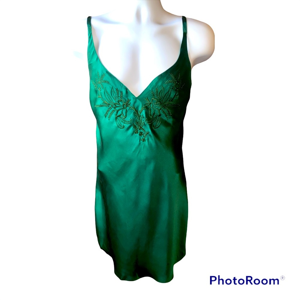 VTG VICTORIA SECRET Chemise Womens Large Emerald Gold Tag Embroidered  Satin